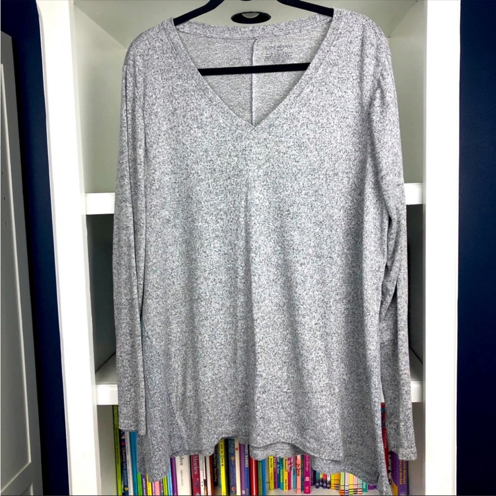 Lane Bryant Gray Long Sleeve Top Size 18/20 (Item #272)